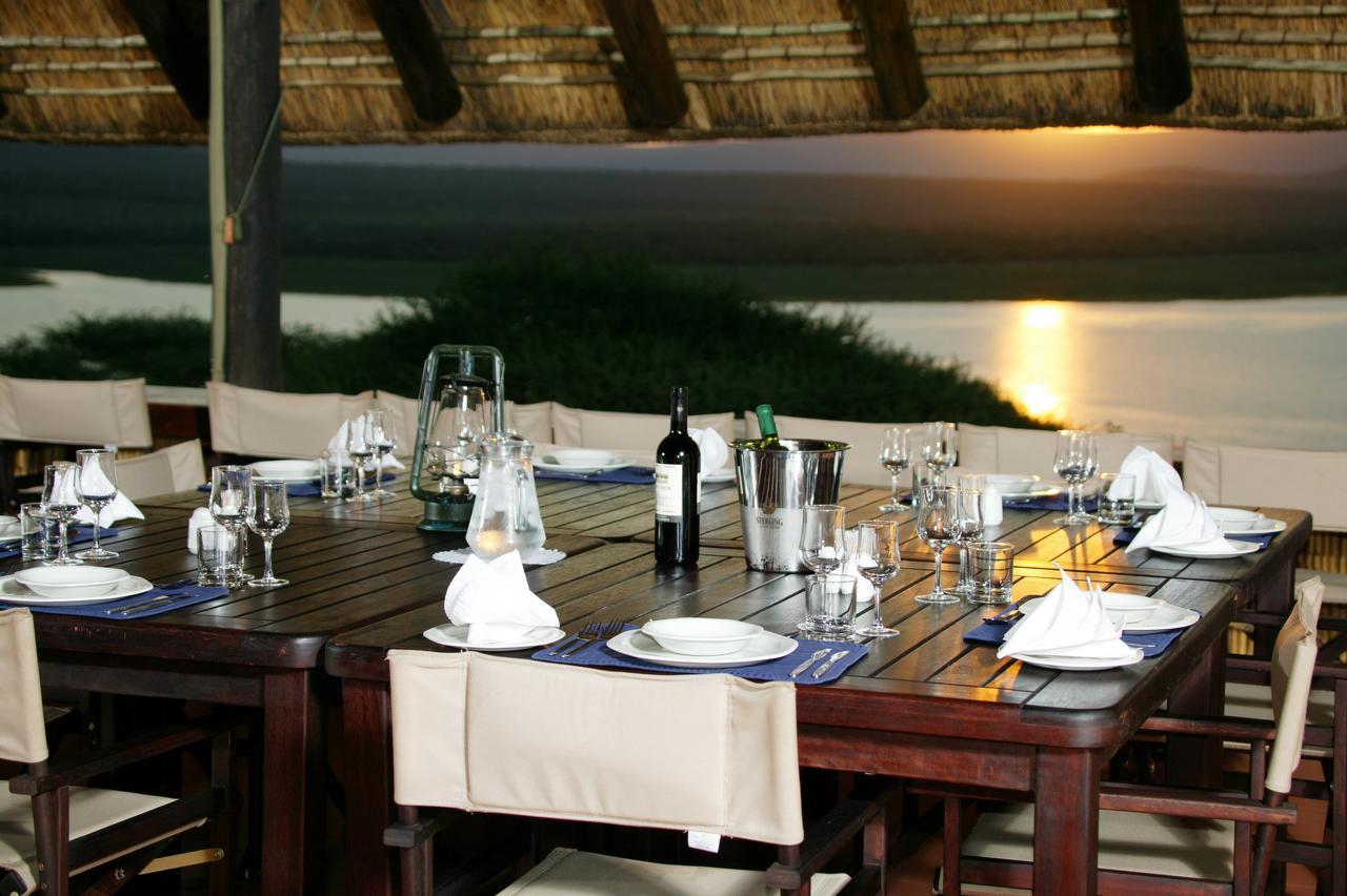 Nkwazi Lake Lodge Pongola Extérieur photo
