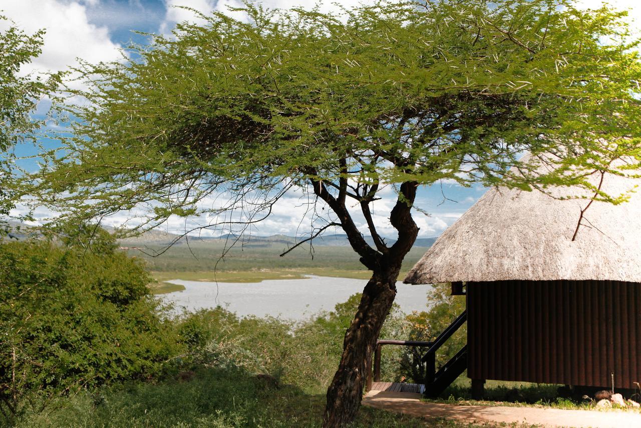 Nkwazi Lake Lodge Pongola Extérieur photo