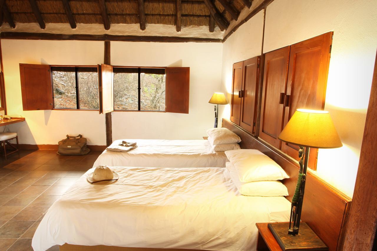 Nkwazi Lake Lodge Pongola Extérieur photo
